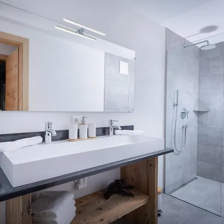 Streif Lxl شقة فندقية 4*