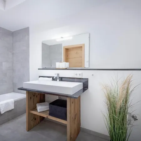 Apartahotel Streif Lxl 4*